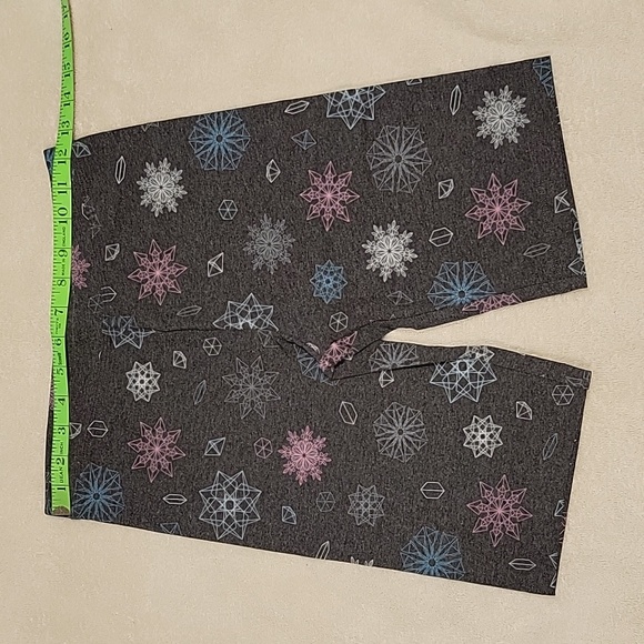 Disney shorts, New in package - Picture 2 of 8